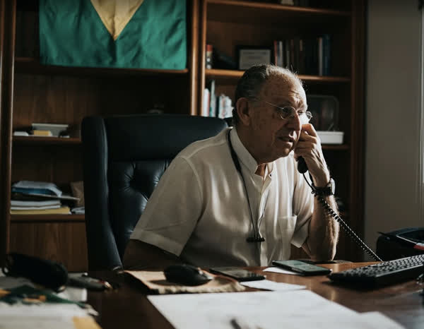 Dr. Orley Baena Ferraz, otorrinolaringologista